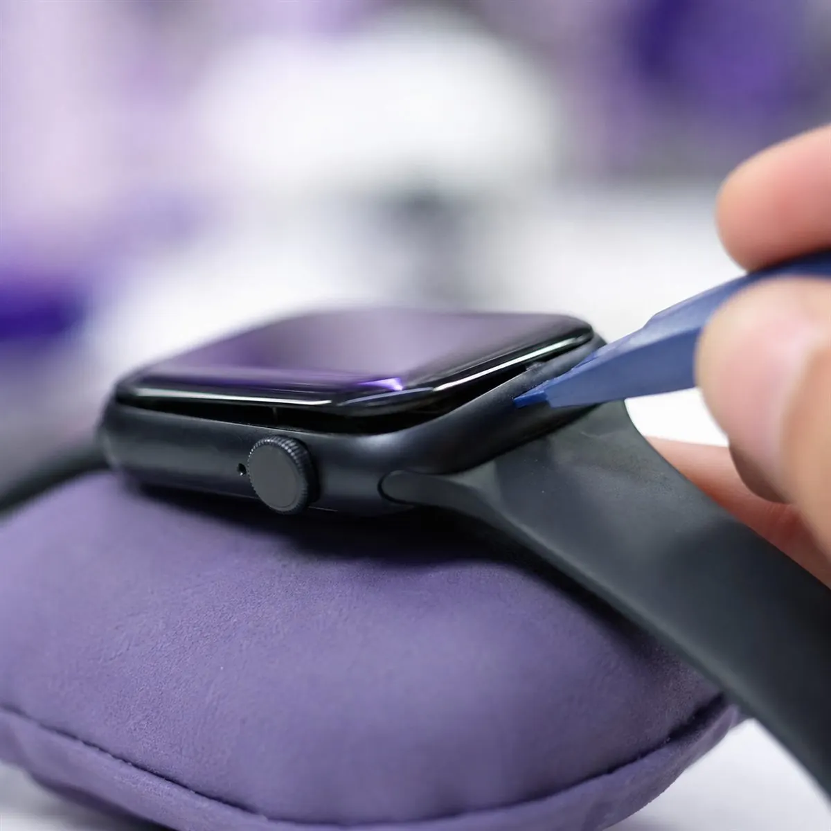 Réparation de montre connectée : remplacement du verre